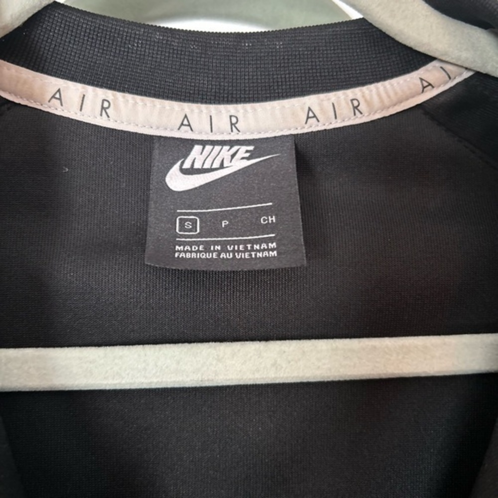 NIKE sportswear air jacket, size S - Picture 6 of 7